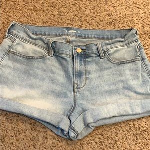 Old navy light wash jean shorts (fitted)